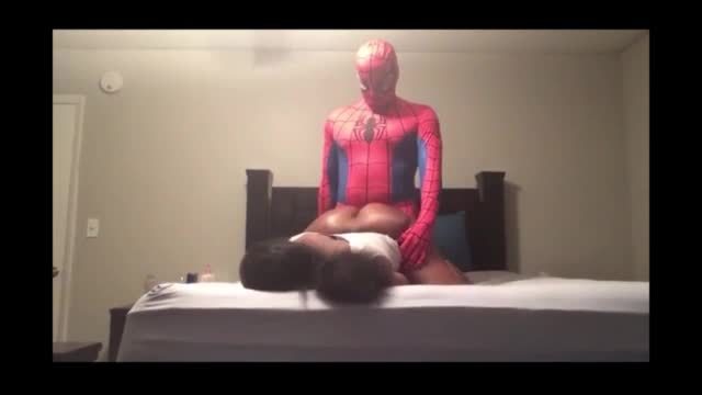 I fucked my mom friend in a spiderman outfit and nutted all in her